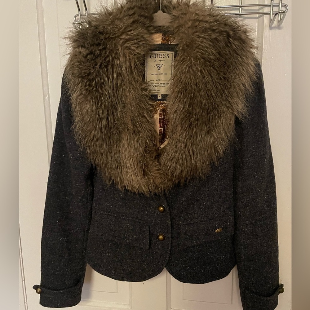 NWOT Beautiful Guess Wool Blend Blazer with Faux Fur Collar size M